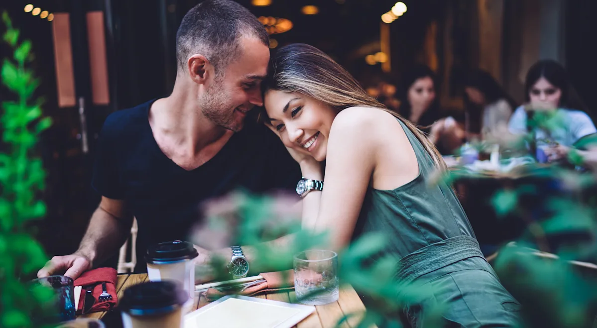 44% of single Americans feel net worth impacts their love life. 3 most attractive financial traits to lock down a date